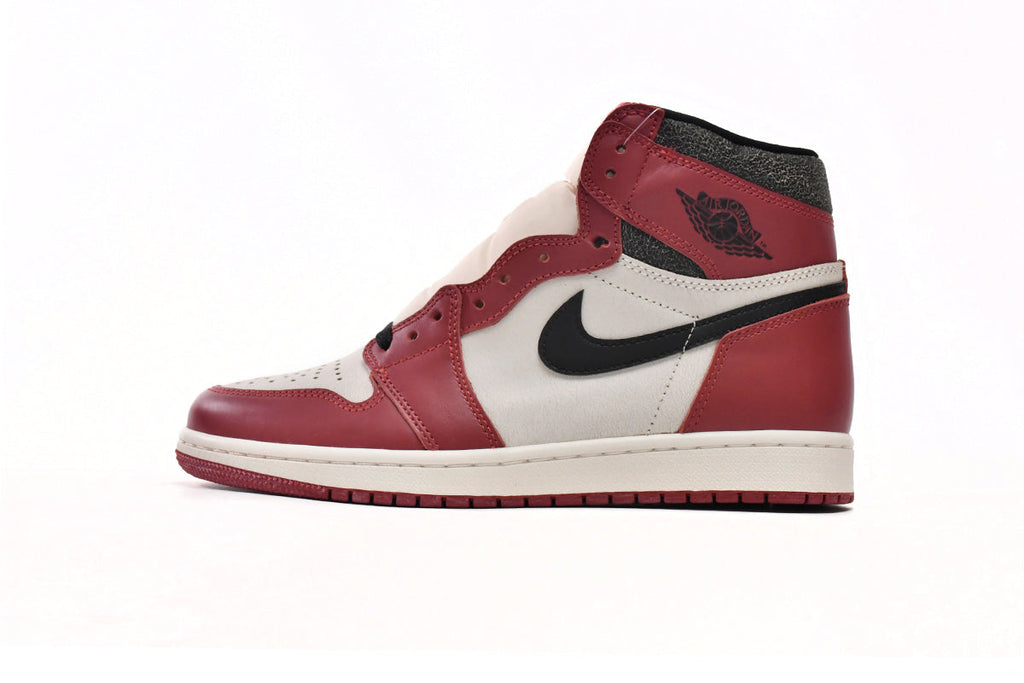 Air Jordan 1 Retro High OG Chicago Lost and Found DZ5485-612