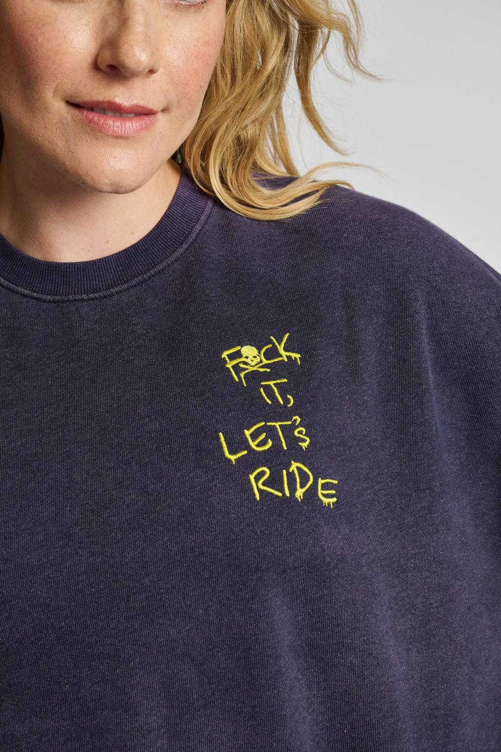 FILR LOUNGE SWEATSHIRT