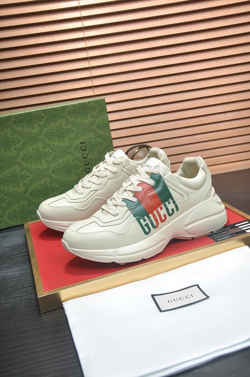 GUCCI Off-White Green and Red Chunky Sneakers
