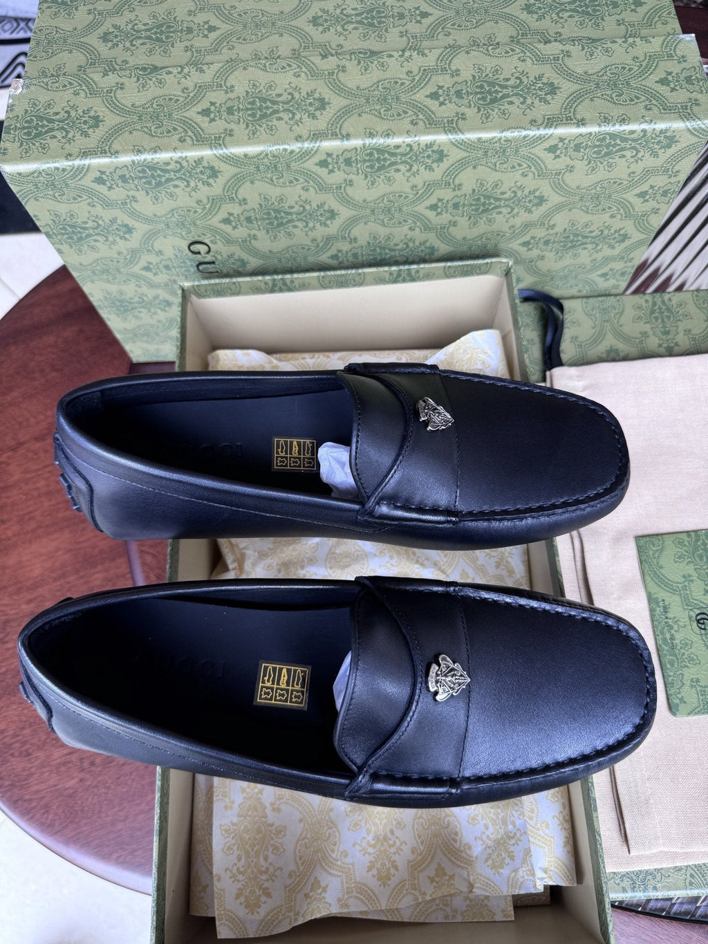 Gucci Black Metal-Bit Driving Loafers