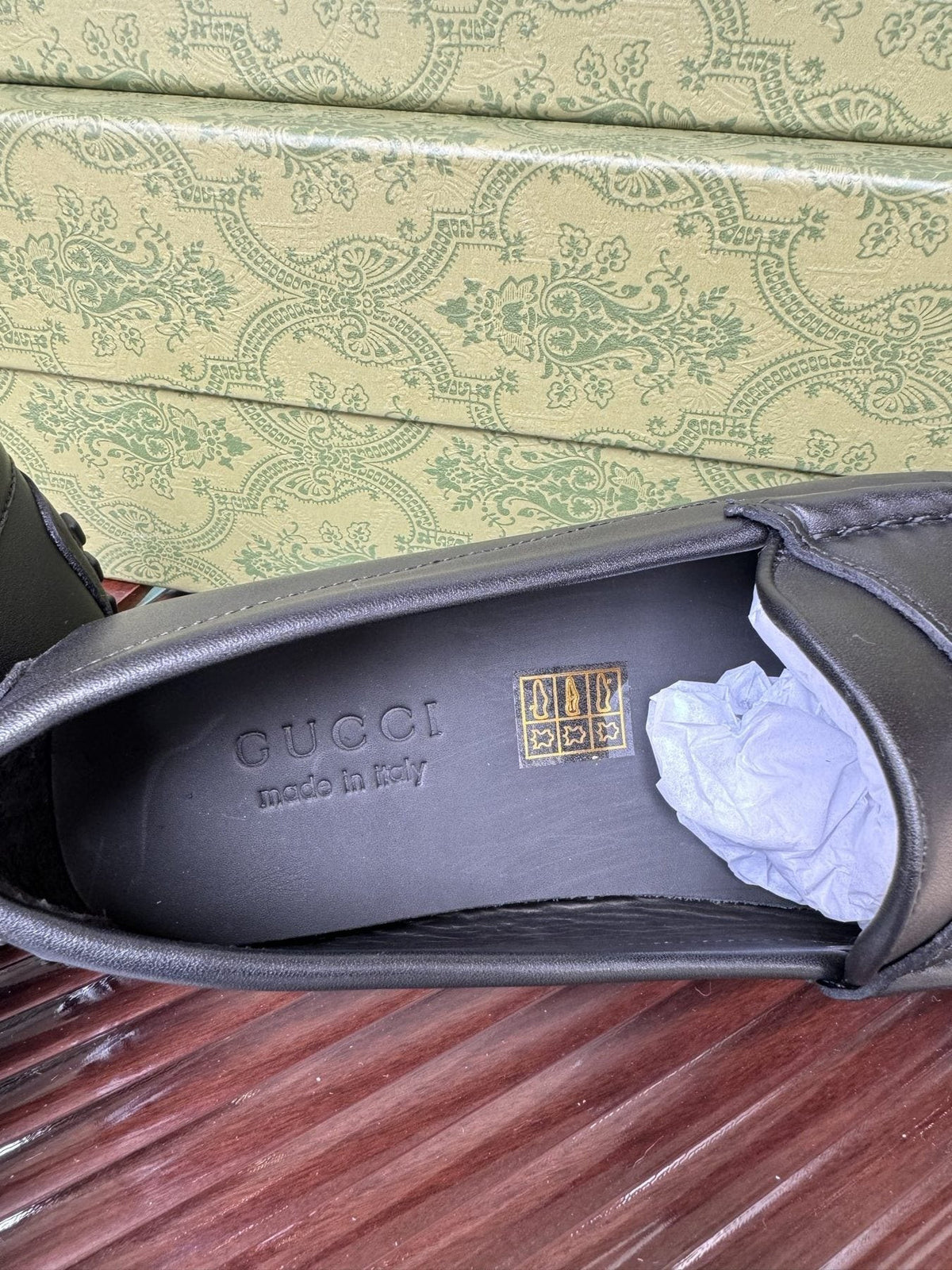 Gucci Black Metal-Bit Driving Loafers