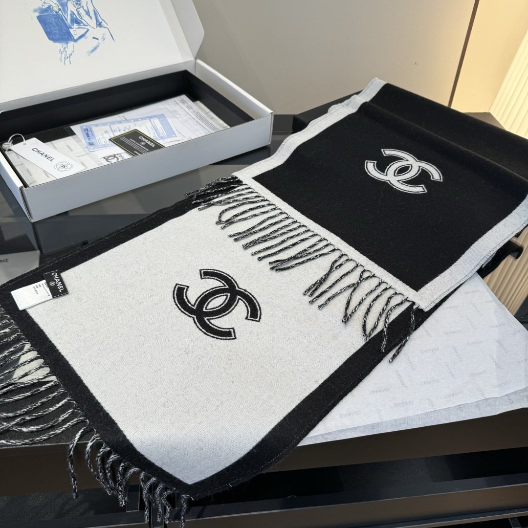 Chanel Two-Tone Fringed Scarf