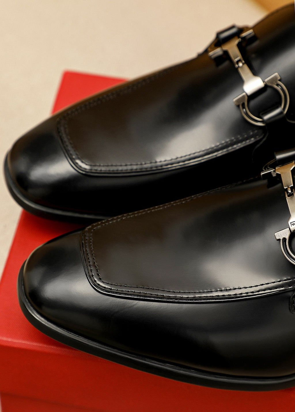 Salvatore Ferragamo Men's Black Buckle Loafers - Low-Profile Sole
