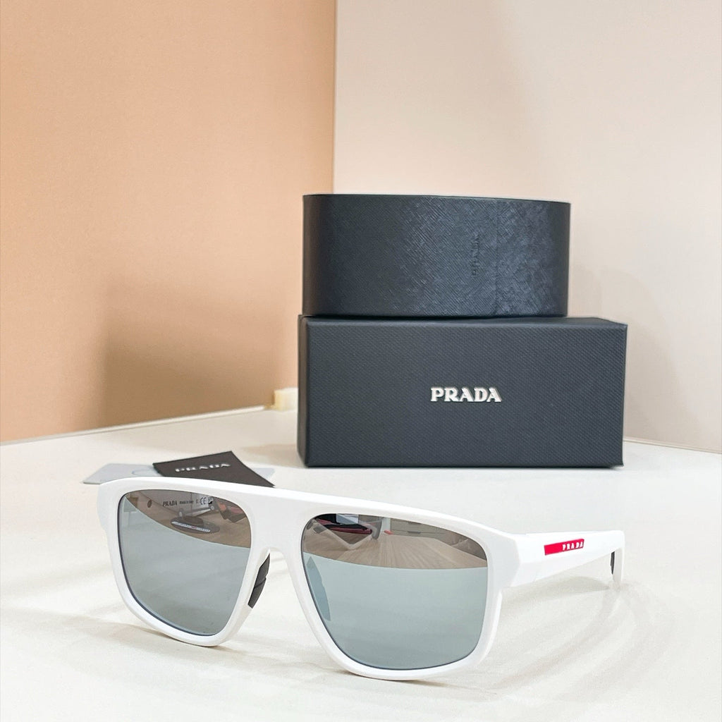 Prada Sunglasses – SPR B02